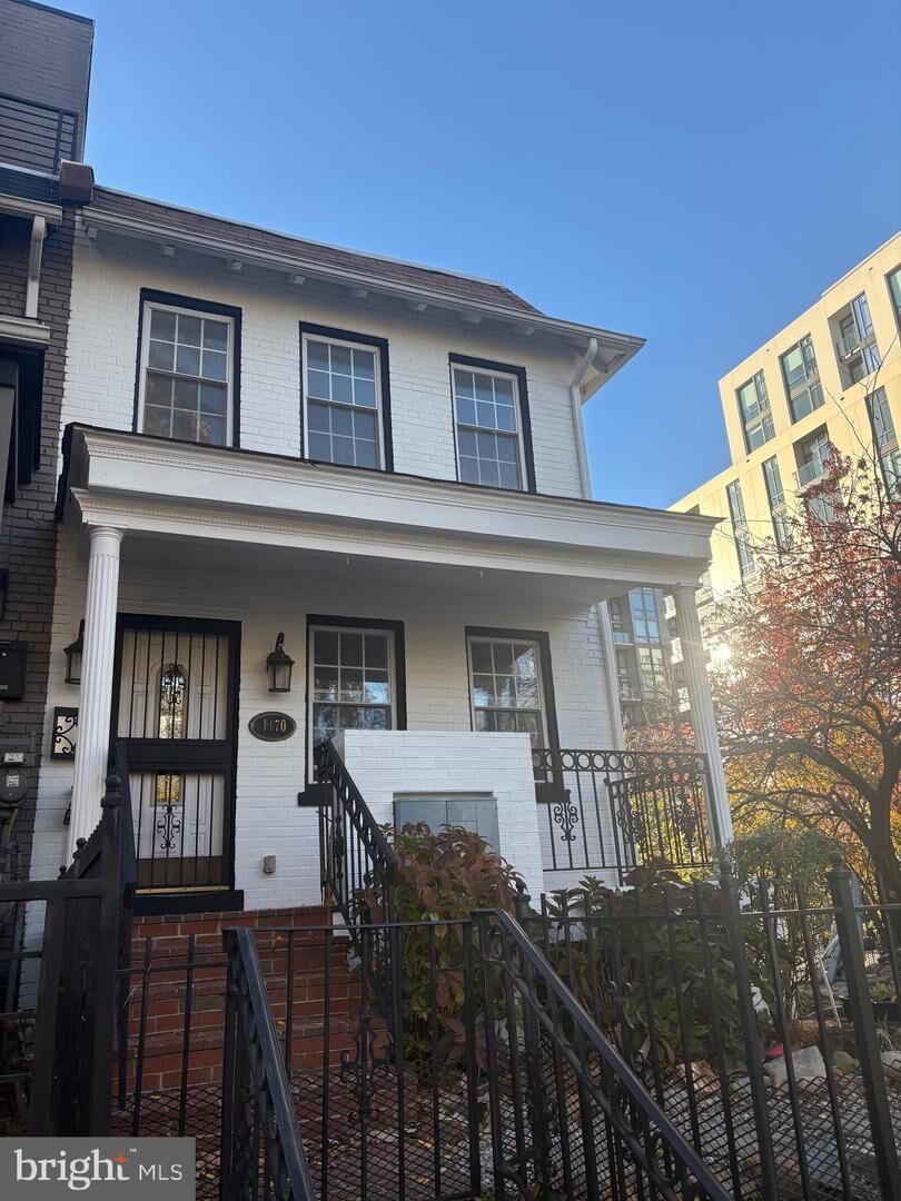 Property Photo: 1170 Abbey Place NE DC 20002