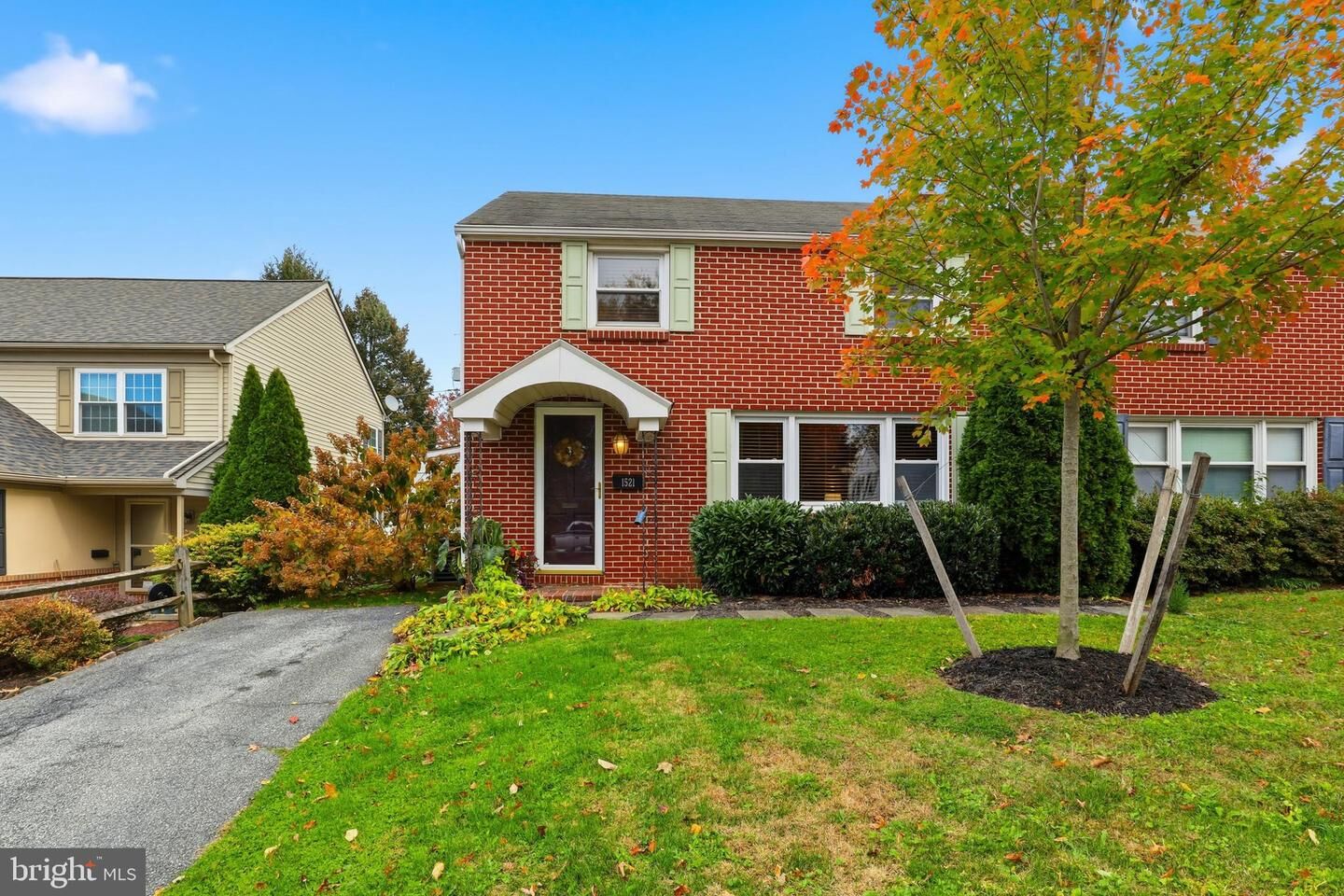 Property Photo:  1521 Queen Lane  PA 17601 