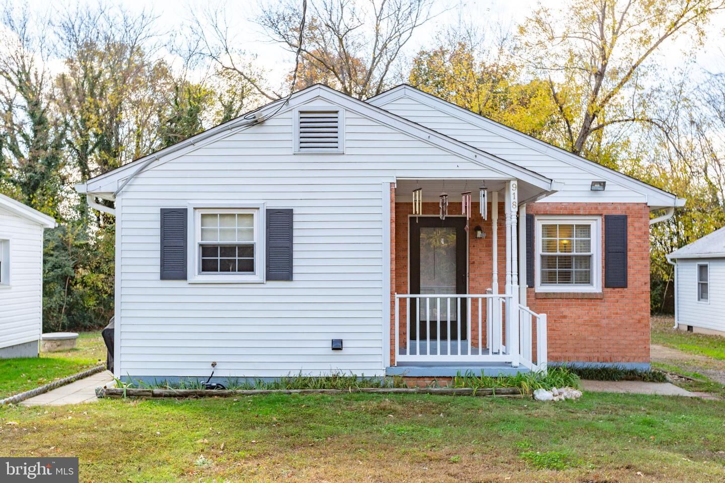 Property Photo:  918 Northside Drive  VA 22405 