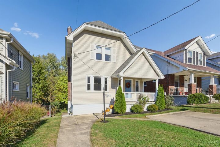 Property Photo: 2352 Glenside Avenue OH 45212