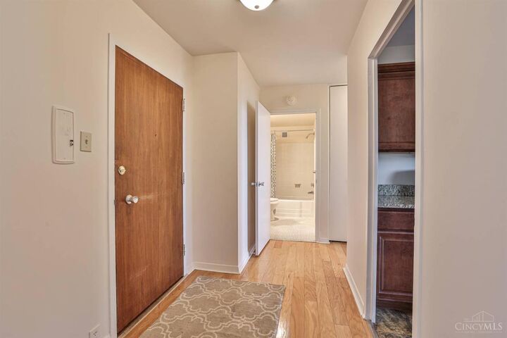 Property Photo: 2324 Madison Road OH 45208