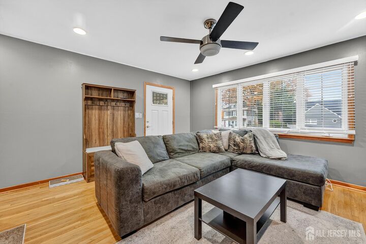 Property Photo:  1008 Main Street  NJ 08863 