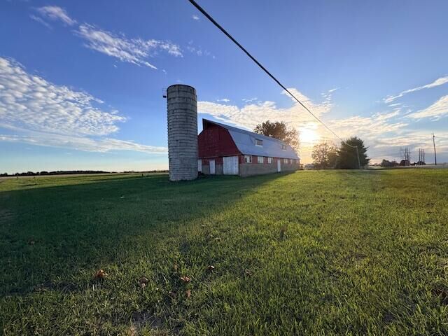 Property Photo: 11413 US Highway 22 OH 43164