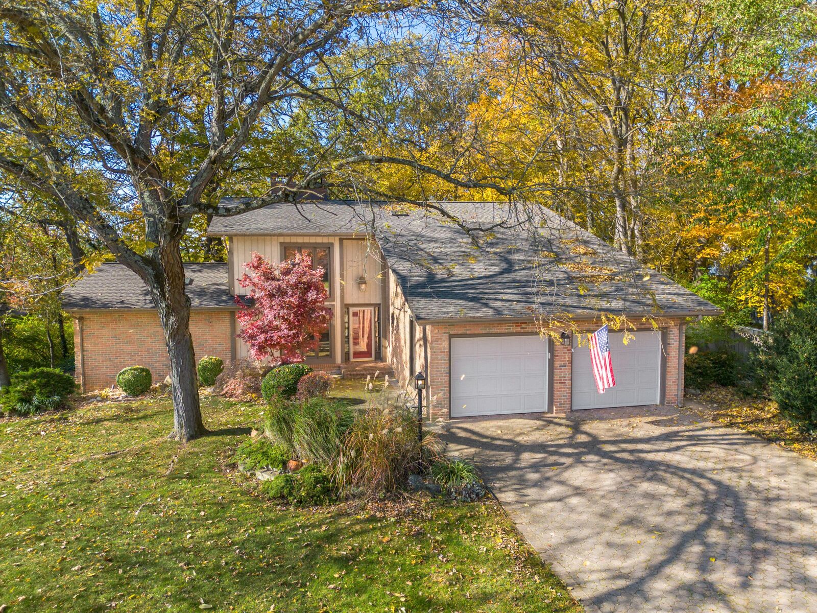 Property Photo: 170 Sylvan Court OH 43113