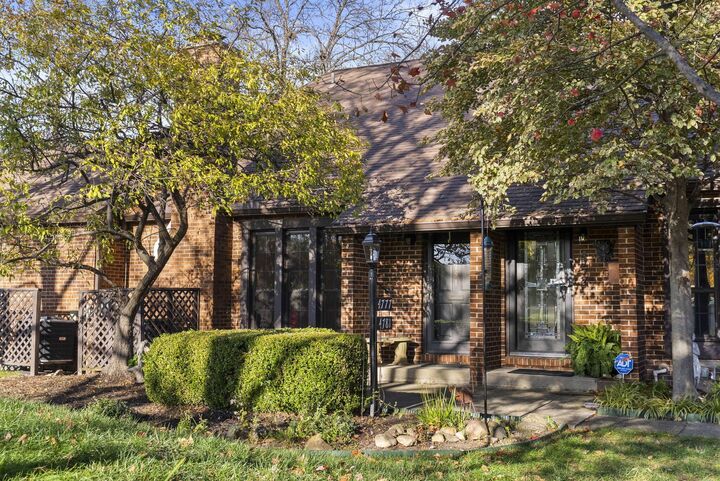 4781 Coach Road  Columbus OH 43220 photo