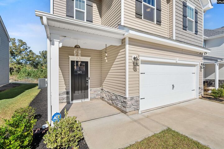 Property Photo: 945 Woodcreek Farms SC 29045-4306