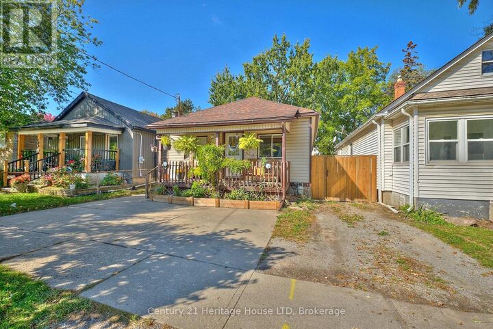 Property Photo: 119 Page Street ON L2R 4A8