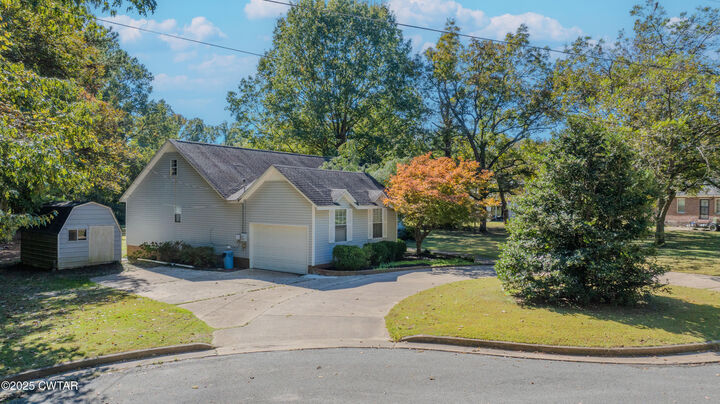 Property Photo:  900 Stonewall Street  TN 38012 