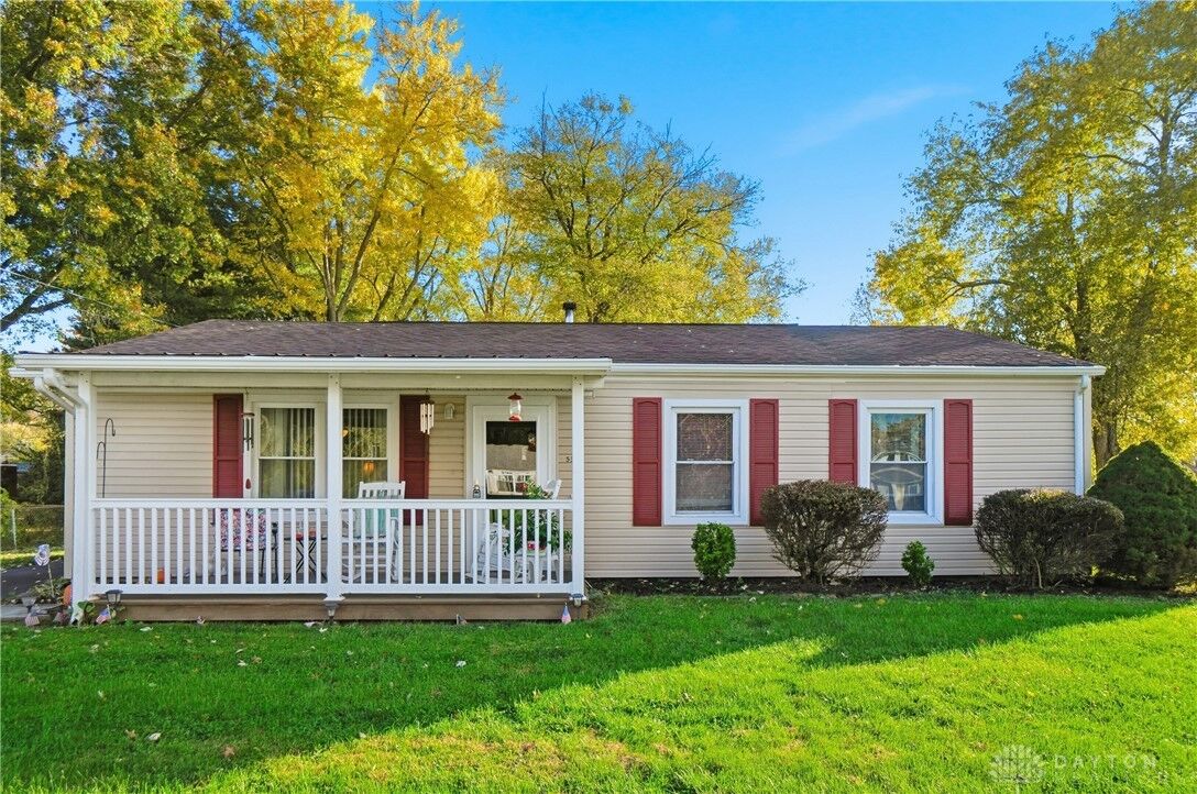 Property Photo: 5329 Iroquois Avenue OH 45014