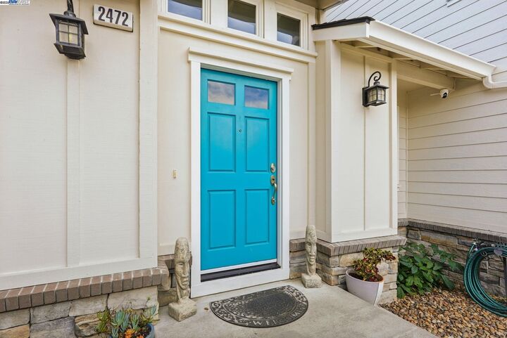 Property Photo: 2472 W Avenue 136th CA 94577