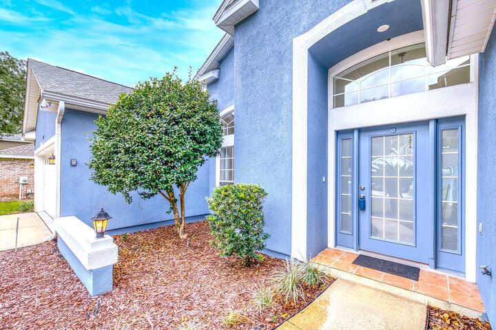 Property Photo: 4314 E 4314 Hidden Lakes Dr E Drive FL 32578