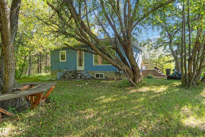 Property Photo: 56313 Rge Road 62 AB T0E 2A0