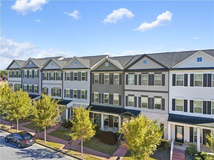 Property Photo:  3619 Hawthorne Terrace  GA 30337 