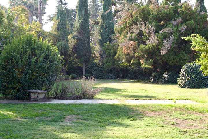 Property Photo:  5812 E Midwick Lane  CA 93727 