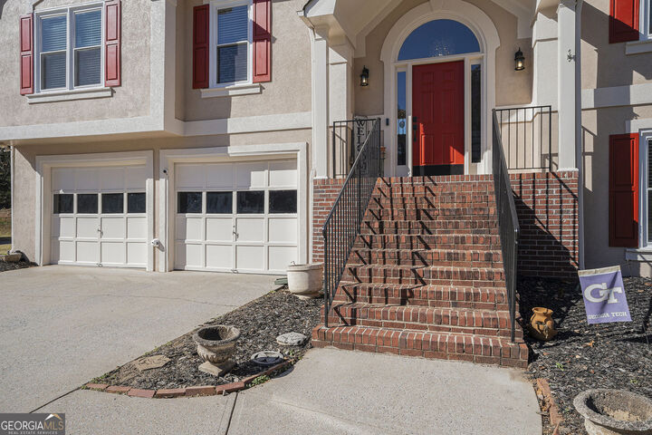 Property Photo: 420 Hunters Creek GA 30157