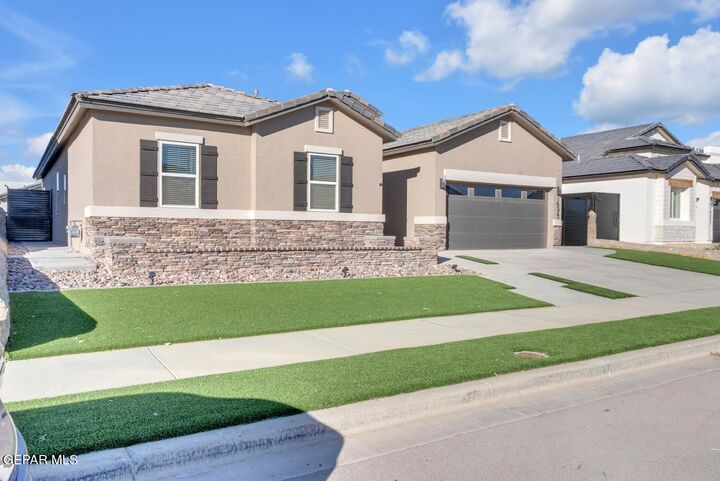 14533 John McNeely Avenue  El Paso TX 79938 photo