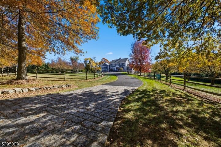 Property Photo:  9 Doefield Rd  NJ 07830 