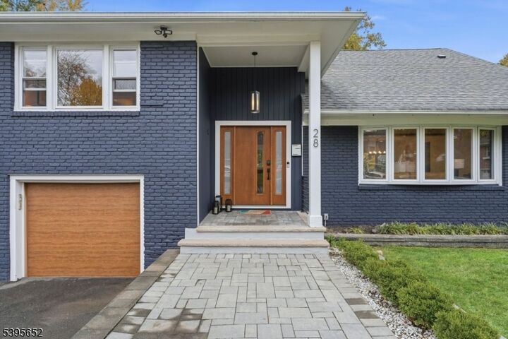 Property Photo: 28 Wesley Ct NJ 07079