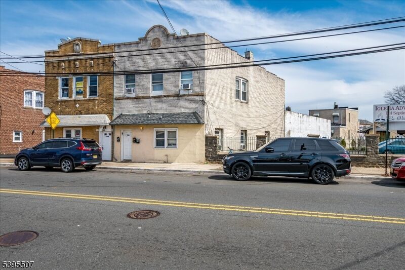 Property Photo: 768 State St NJ 08861