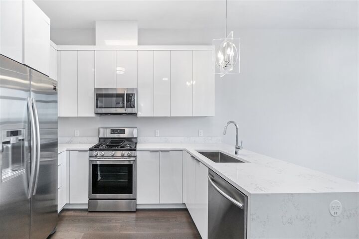 Property Photo:  119 Peter St 503  NJ 07087 