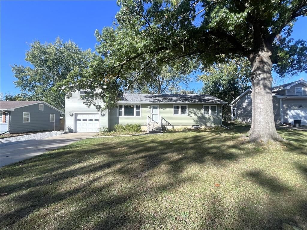 Property Photo:  1808 Borden Street  MO 64601 