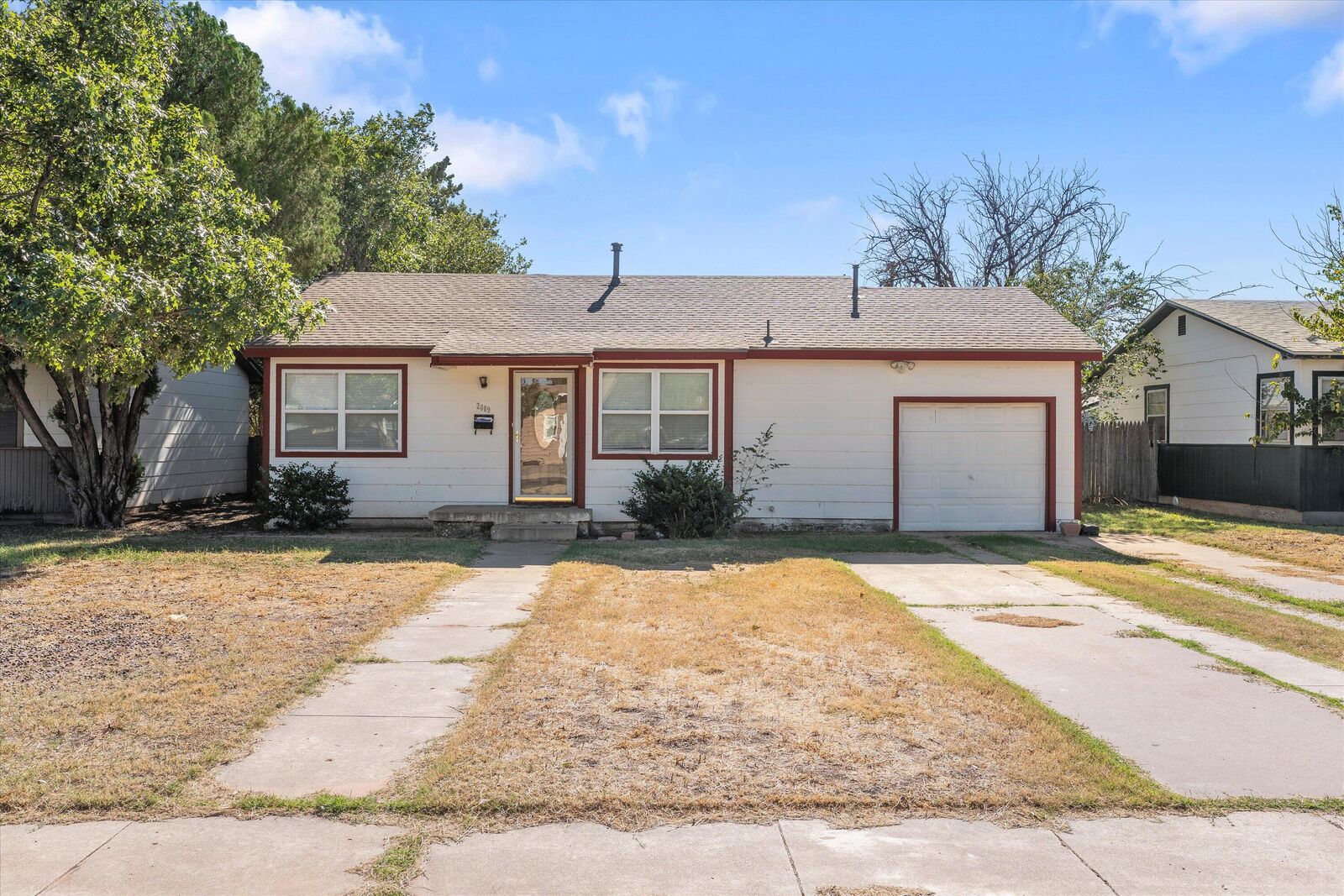 Property Photo:  2009 65th Street  TX 79412 
