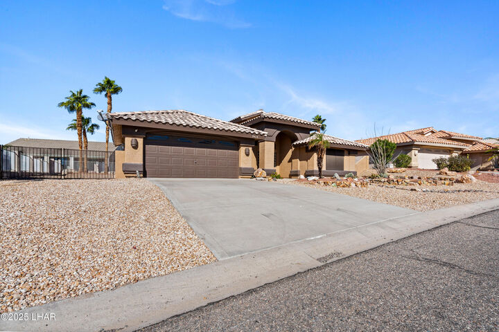 Property Photo: 2413 Jacob Row AZ 86404