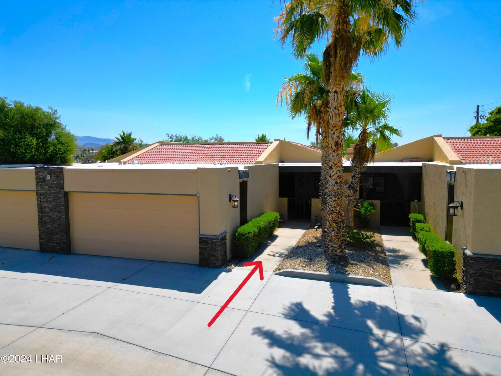 Property Photo: 1402 McCulloch Blvd 44 AZ 86403