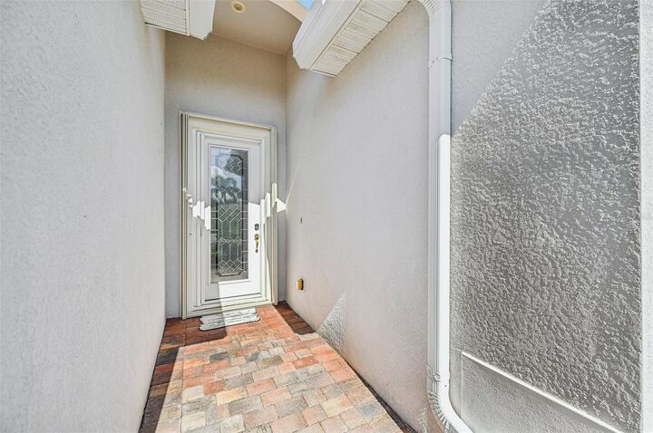 Property Photo: 4939 Grand Cypress Boulevard FL 34287