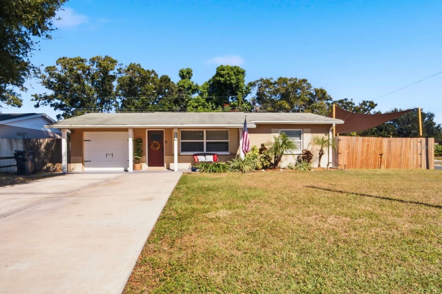 Property Photo: 5515 57th Avenue N FL 33709