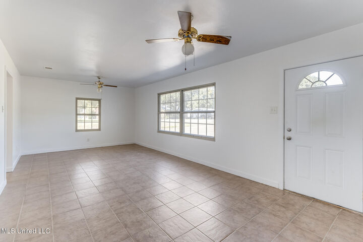Property Photo: 215 Ridgeway Drive MS 39507