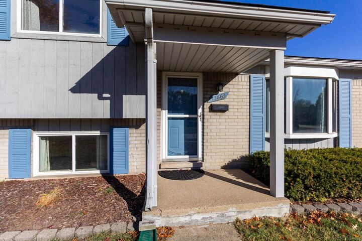 Property Photo:  13663 Riverwood Drive  MI 48312 