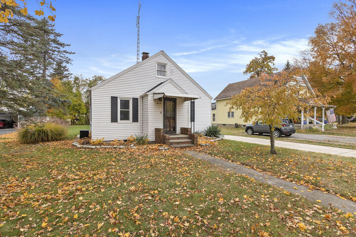 Property Photo:  316 Sutherland Avenue  MI 49098 