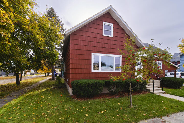 Property Photo:  177 8th Street  MI 49660 