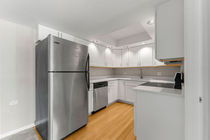 Property Photo:  