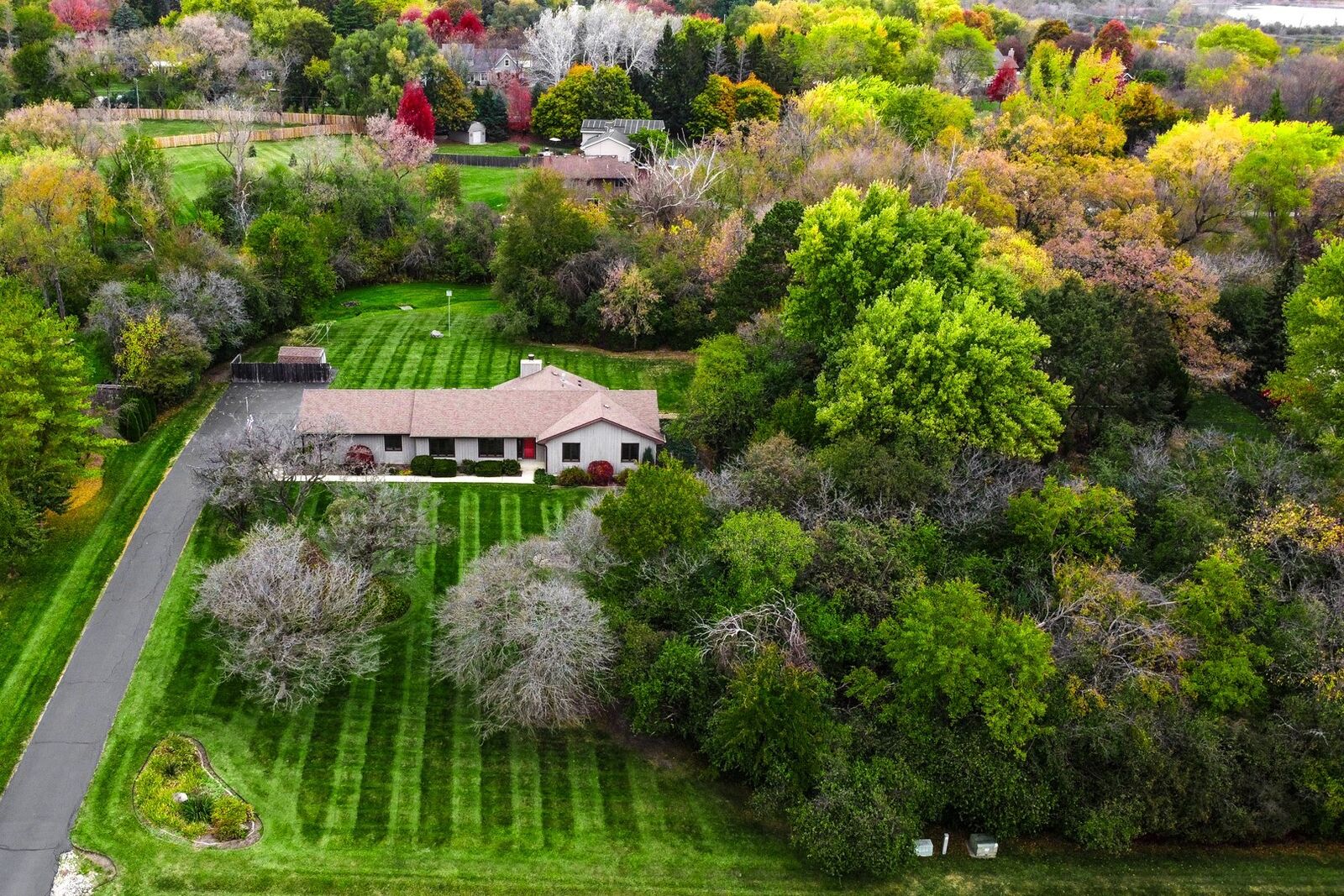 Property Photo:  15860 W Thornapple Lane  IL 60031 