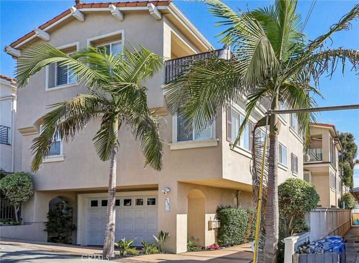 Property Photo:  656 7th Street  CA 90254 