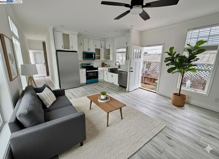 2572 Park Side Dr  Union City CA 94587 photo