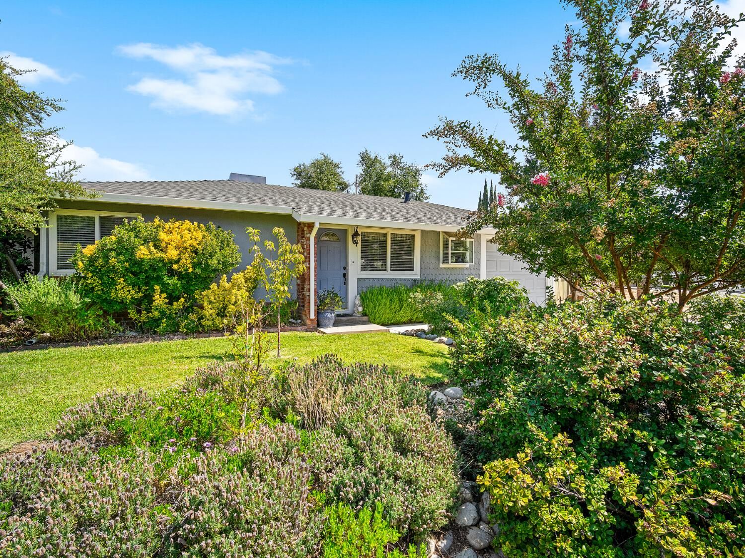 Property Photo: 1328 Topaz Way CA 95864