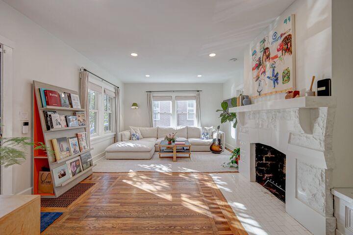 Property Photo: 2111 Early Ave TN 37206