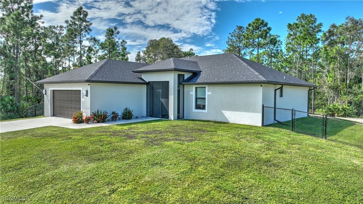 Property Photo:  828 Downer Avenue S  FL 33974 