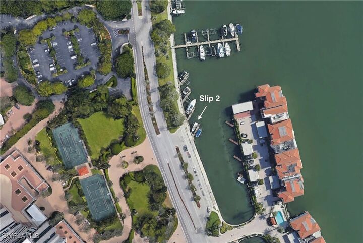 Property Photo: 4090 Gulf Shore Boulevard N FL 34103