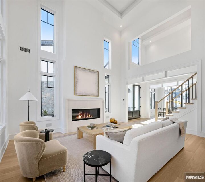 Property Photo: 24 Stone Bridge Court NJ 07627