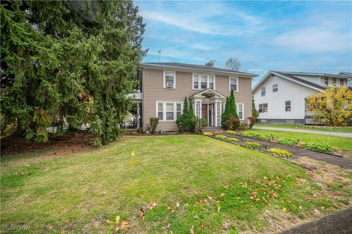 Property Photo:  2539 Mount Vernon Avenue  OH 44502 