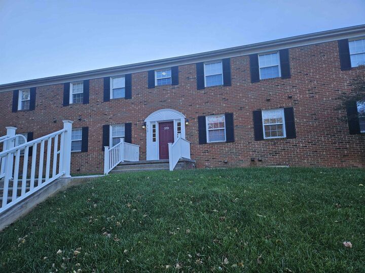 Property Photo: 370 New Kent Road VA 24060
