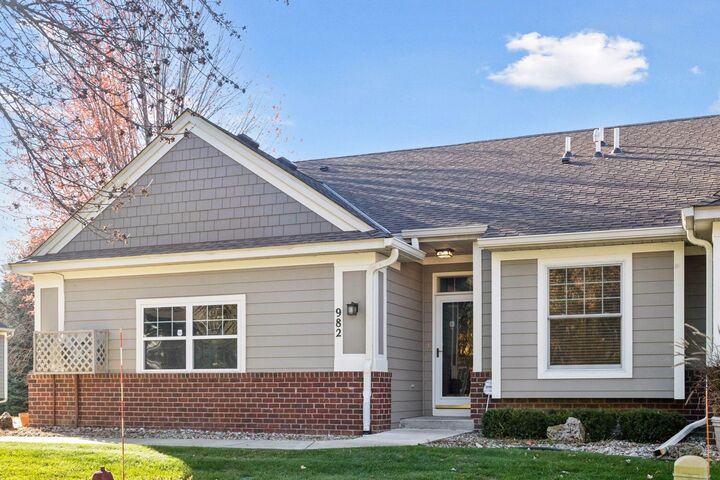 Property Photo: 982 Victoria Greens Boulevard MN 55386