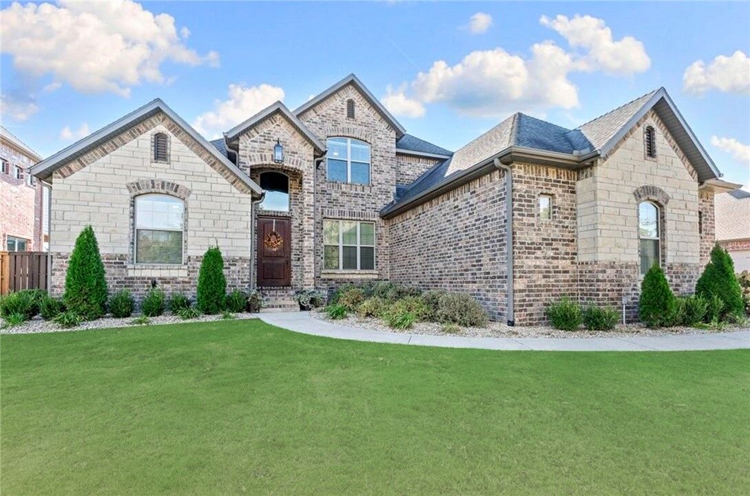 Property Photo:  3221 Laurel Circle  AR 72719 