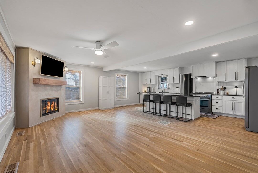 Property Photo: 908 N 9th Street AR 72756