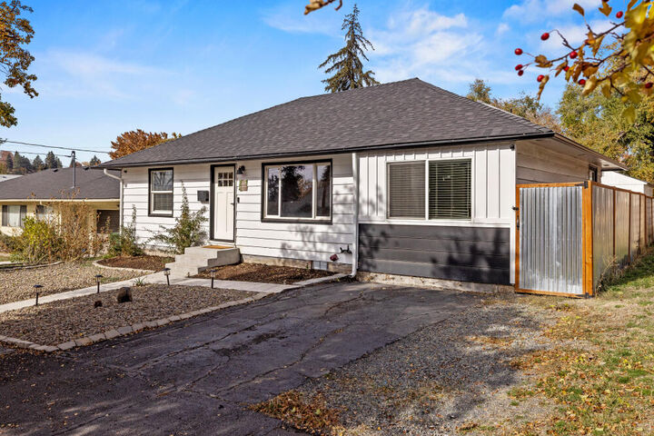 Property Photo: 1855 Portland Street OR 97601