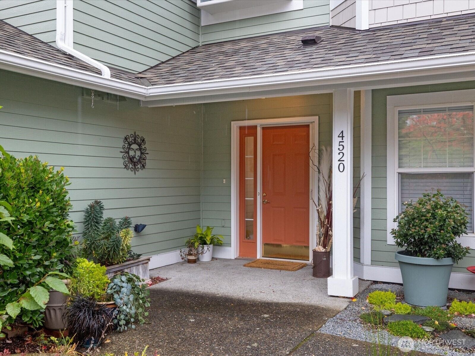Property Photo: 4520 226th Terrace SE 2651 WA 98029